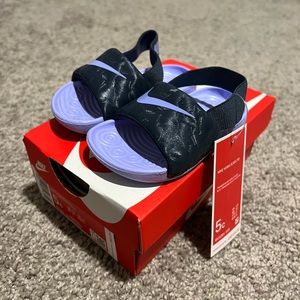 Nike girls sandals